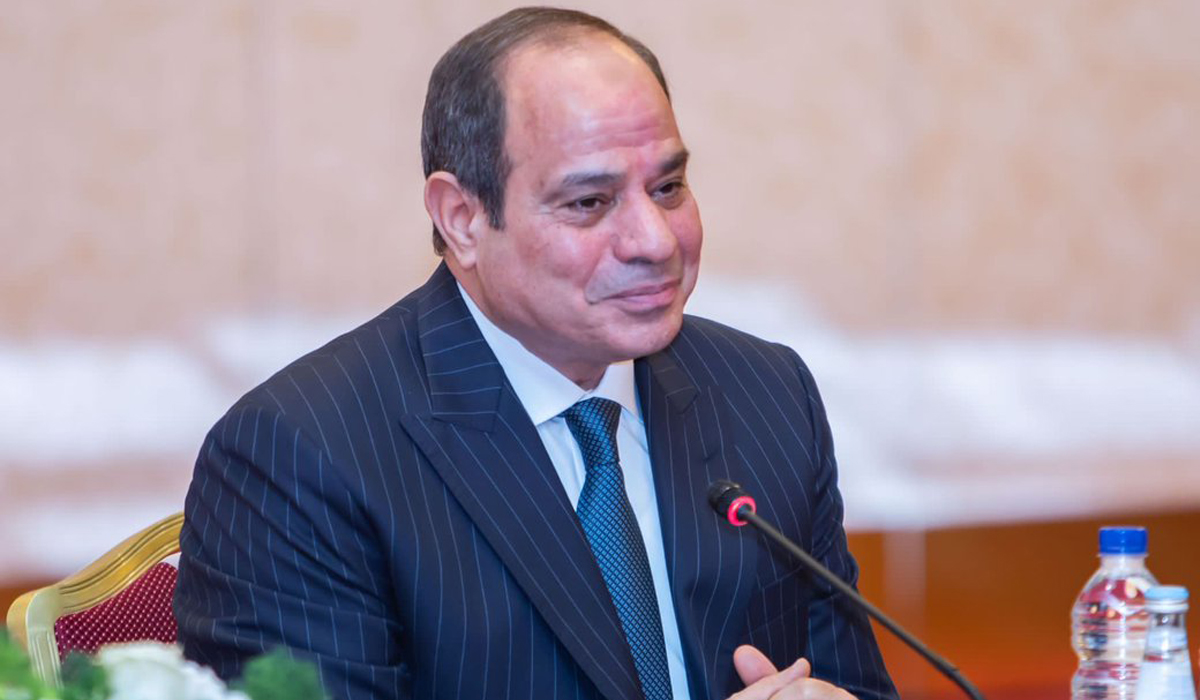 Egyptian President Calls Qatari Businessmen to Invest in His Country